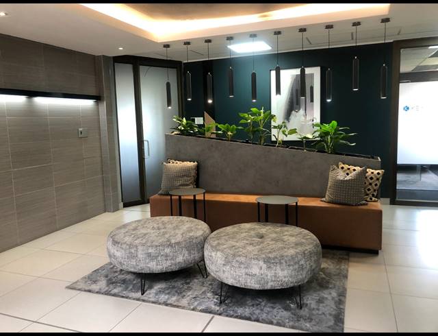 267M² OFFICE TO LET IN HYDE PARK